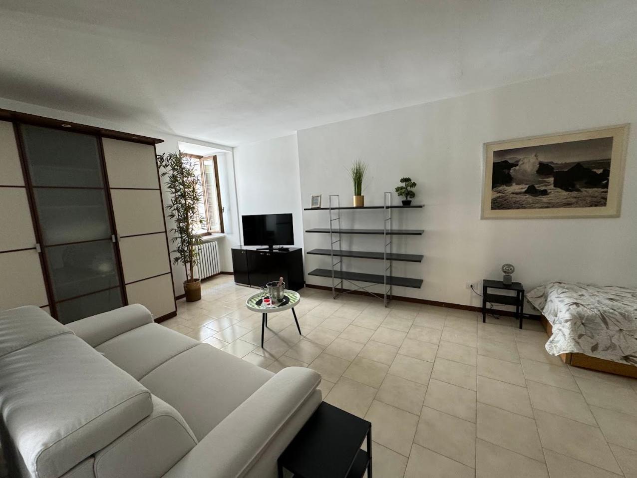 La Torretta Apartment Peschiera del Garda Ngoại thất bức ảnh