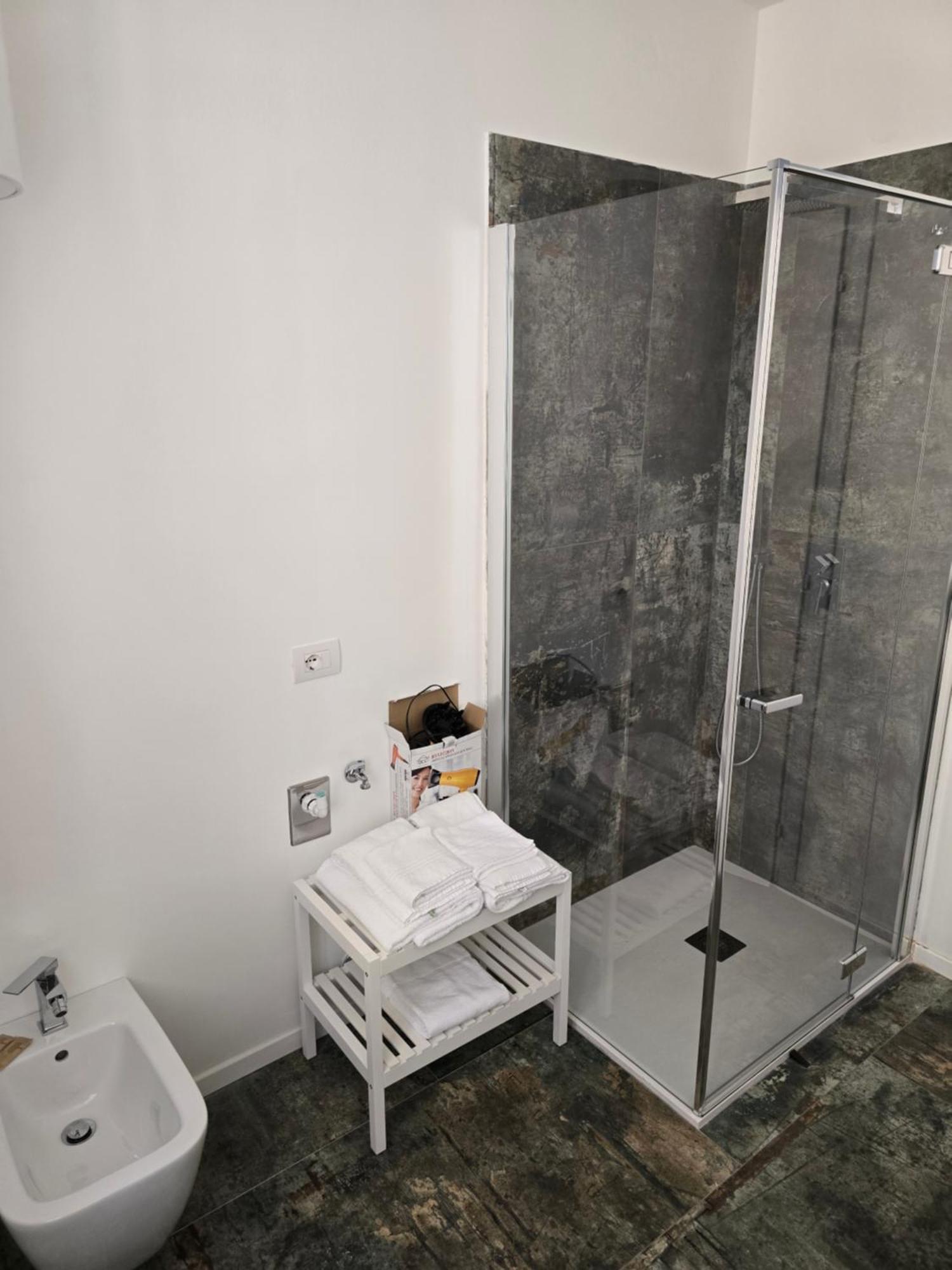 La Torretta Apartment Peschiera del Garda Ngoại thất bức ảnh