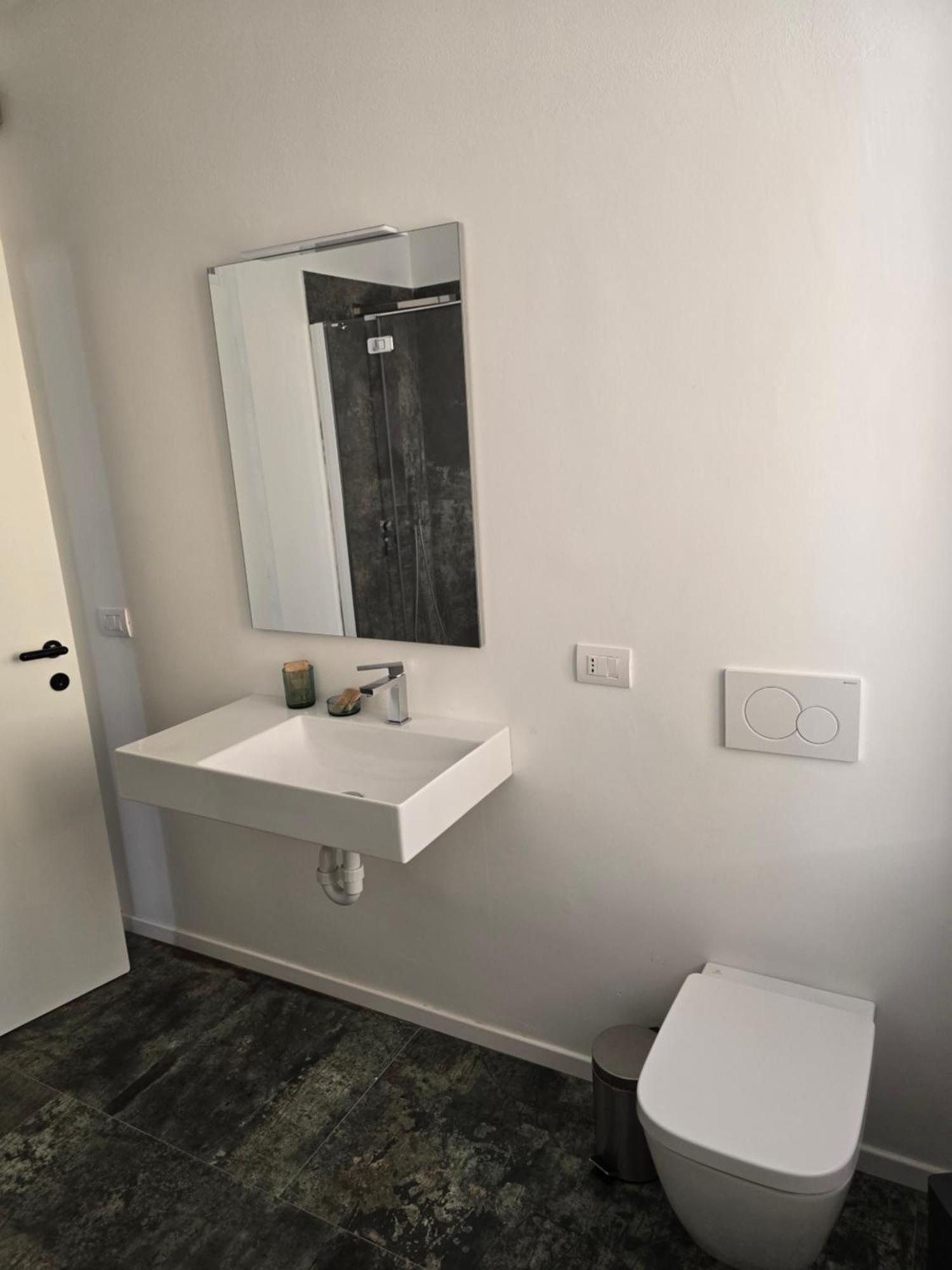 La Torretta Apartment Peschiera del Garda Ngoại thất bức ảnh